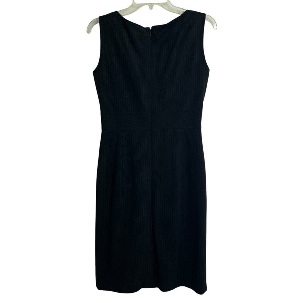 Tahari Women’s Career Business Women’s Dress Sz 4 Very Dark Blue Pin Striped - Picture 3 of 14